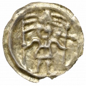 Kujawy(?), Brakteat II połowa XIII wieku, Rycerz trzymający krzyż i gonfanon
