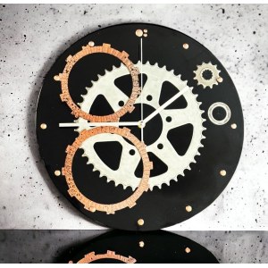 Agnieszka Tyczkowska, Epoxy resin clock