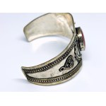 Bracelet argenté de style oriental