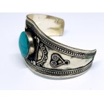 Bracelet argenté de style oriental avec turquoise