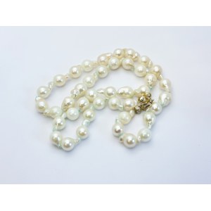 Silver Akoya saltwater pearl necklace