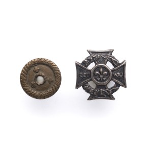 Miniature of a scout cross made before World War II by the factory: Bronislaw Grabski in Lodz.