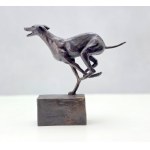 Sculpture by proj. Dorota Bojarska - Hart at the gallop - patinated bronze