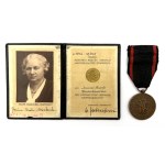 II RP INDEPENDENCE MEDAL WITH ID CARD
