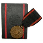 II RP INDEPENDENCE MEDAL WITH ID CARD