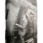 [Third Reich , Propaganda ] Hoffmann Heinrich - Mit Hitler in Polen, Berlin 1939 [ numerous photographs from cities in Poland ].