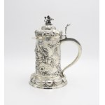 Mug with battle scene