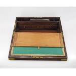 Travel desk - pultynek