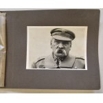 [Photograph 1] Marshal Jozef Pilsudski in a coat [probably from the parade on 11.11.1934].