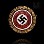 2WW/Germany: Golden Party Badge of the NSDAP / Goldenes Ehrenzeichen der NSDAP / Third Reich/ Old Guard/ Alter Kampfer.