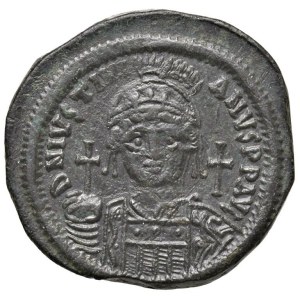 Byzantine coins - Justinian (527-565) Half follis - Crowned bust facing -...
