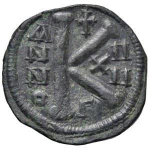 Byzantine coins - Justinian (527-565) Half follis - Crowned bust facing -...