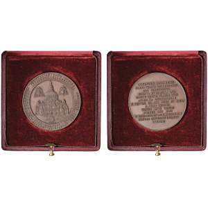 Cities medals - PAVIA Coppia di medaglie 1933 Al vescovo di Pavia Giuse...