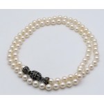 Jewellery - Strand of cultured pearls with 750 burnished gold clasp...