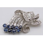 Jewellery - 1930s white gold brooch with diamonds ct.4.50 approx.