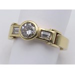 Jewellery - Yellow gold ring with baguettes diamonds ct 0.10 and bril...