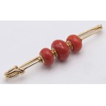 Jewellery - Yellow gold brooch with corals . gr,9.80...
