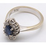 Jewellery - White gold ring with central sapphire and brilliant c...