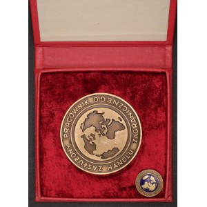 Poland. Medal Bronze / Base Metal After World War 2 - Globe