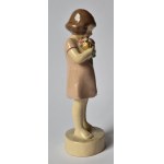 PACYKÓW. Figurka dziewczynki z bukiecikiem kwiatów. Fabryka Fajansu w Pacykowie (1912-1939)