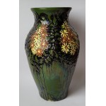 Ceramic vase with Art Nouveau decoration. Märkische Kunst- und Bauerntöpferei Fr. M. Bräuning, Hermsdorf Berlin, 1920s.