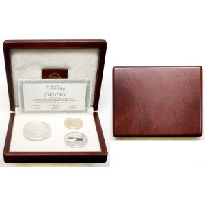 Polsko, sada 2 mincí + numismatická mince, 2004, Varšava