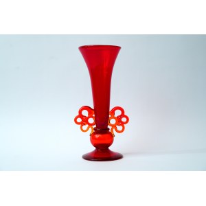 Glass red vase with adhesives - Cracow Glass Institute