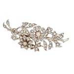 Brooch-pendant with floral motif, first half of 20th century.