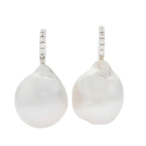 Boucles d'oreilles, 2e moitié du 20e siècle.