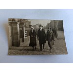 PHOTO POZNAŃ GROUP OF PEOPLE ON THE STREET 1932