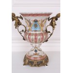 Porcelain vase with bronze