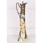 Decanter in porcellana Art Nouveau con bronzo
