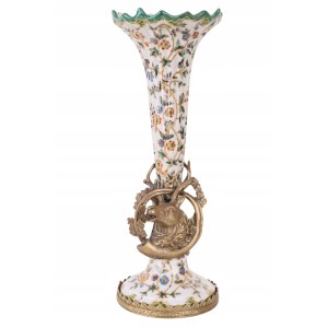 Hunting flacon in porcelain and bronze