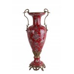 Porelan vase decorated with bronze Amphora