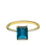 Gold ring with topaz 2.50 ct and diamonds size 20