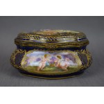 Puzdro w stylu Sevres, porcelana, Francja, XIX w.