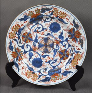 Piatto in stile Imari, Cina, Kangxi (1662-1722)