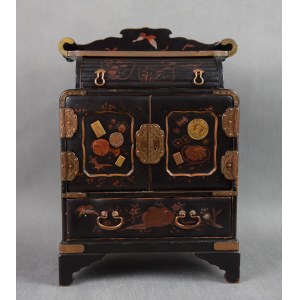 Sepet of laki, Japan, Meiji era, circa 1900.
