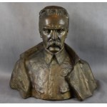 Konstanty LASZCZKA (1865-1956), "Bust of Marshal Jozef Pilsudski," bronze, 1916.