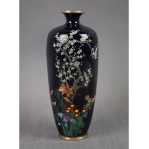 Vase, Hayashi Yojiro, cloisonné enamel, Japan, Nagoya, Meiji, Signed, ca. 1900.