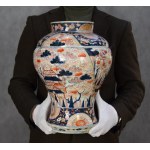 Large Imari style vase, Samson, Paris, 19th century.