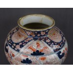 Large Imari style vase, Samson, Paris, 19th century.