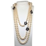 Pearl vintage necklace with floral links