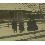 PHOTO - Hutsul hut in Slawsko - 1915 [Hutsulki].