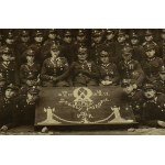 PHOTOGRAPHY - XI Course of the NCO School of the 28th Kaniowski Rifle Regiment - 1927 [Colonel Józef Tunguz-Zawiślak, Virtuti Militari, badges, 17x23 cm].