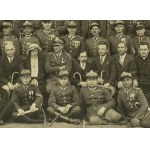 PHOTOGRAPHY - 2nd Horse Rifle Regiment. Graduates of the Non-Commissioned Officer Course - Hrubieszow 1932 [Colonel Romuald Niementowski, Major Stanisław Jan Karol Gąssowski, Virtuti Militari, badges, 17x23 cm].