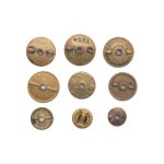 Set of 8 nuts