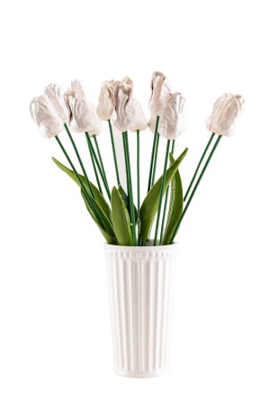 Beata Szustkiewicz, Bukiet tulipanów ceramicznych białych, 2026
