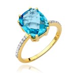 Gold ring with diamonds and topaz