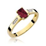 Gold ring with diamonds and ruby